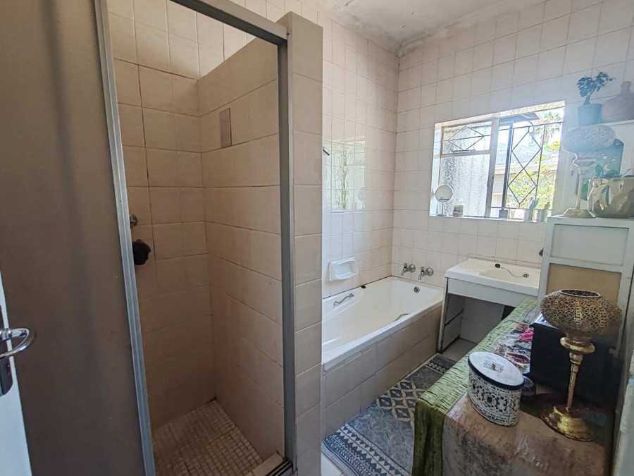 4 Bedroom Property for Sale in Farrarmere Gauteng