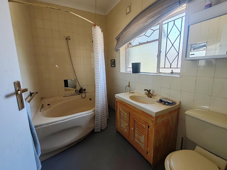 4 Bedroom Property for Sale in Farrarmere Gauteng