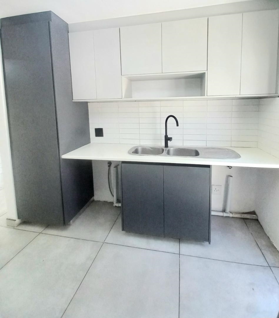 3 Bedroom Property for Sale in Lakefield Gauteng