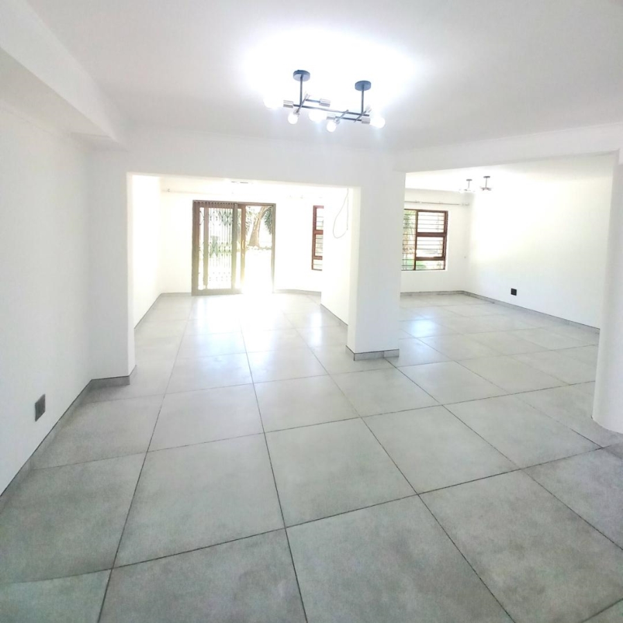 3 Bedroom Property for Sale in Lakefield Gauteng