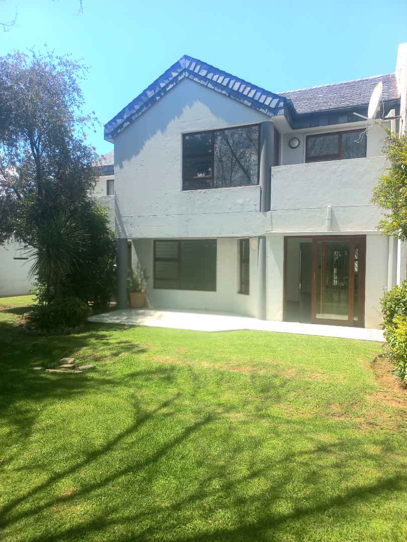 3 Bedroom Property for Sale in Lakefield Gauteng