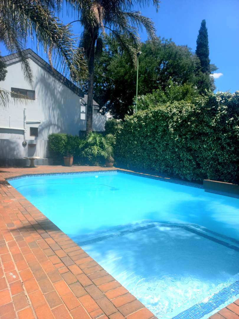 3 Bedroom Property for Sale in Lakefield Gauteng