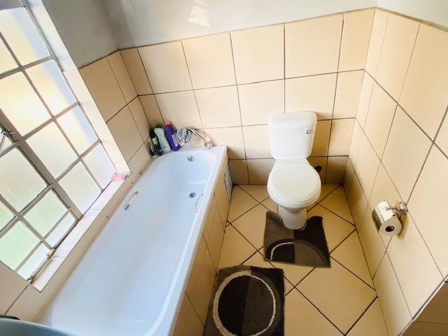 3 Bedroom Property for Sale in Sherwood Gardens Gauteng