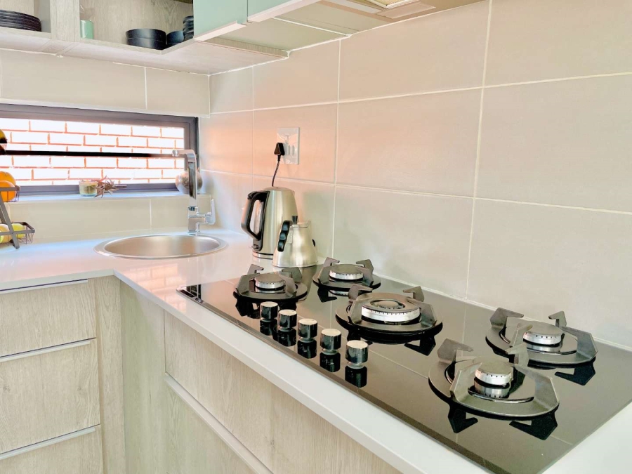 4 Bedroom Property for Sale in Rooihuiskraal North Gauteng