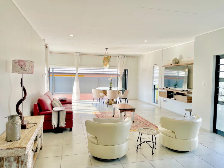 4 Bedroom Property for Sale in Rooihuiskraal North Gauteng