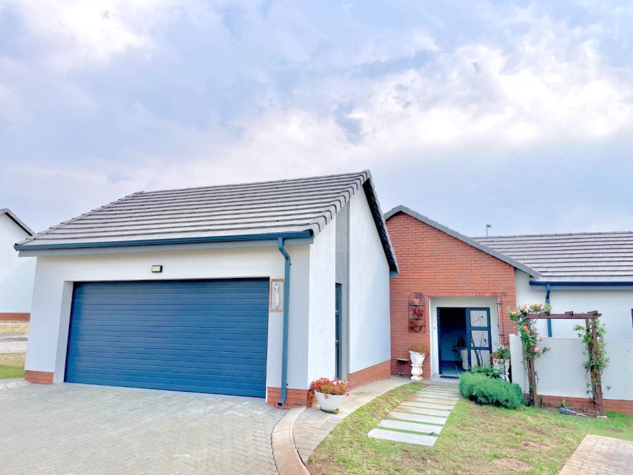 4 Bedroom Property for Sale in Rooihuiskraal North Gauteng