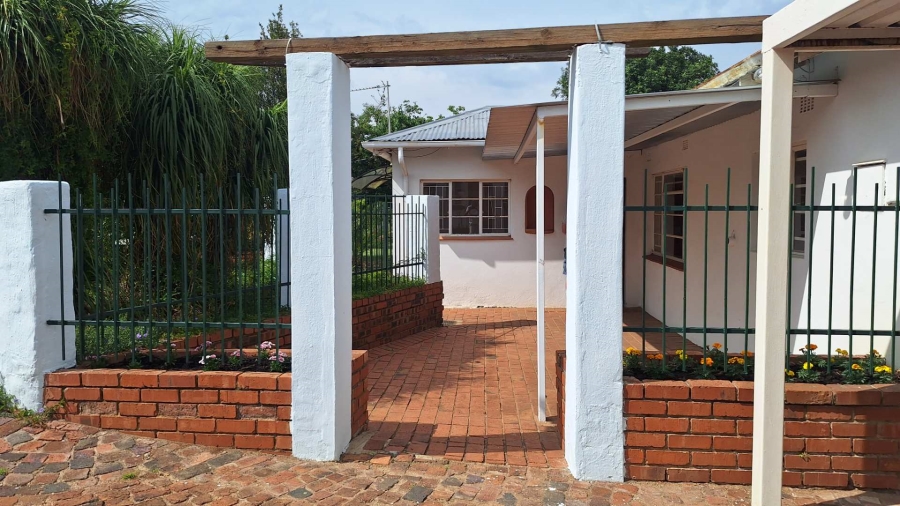 To Let 1 Bedroom Property for Rent in Discovery Gauteng