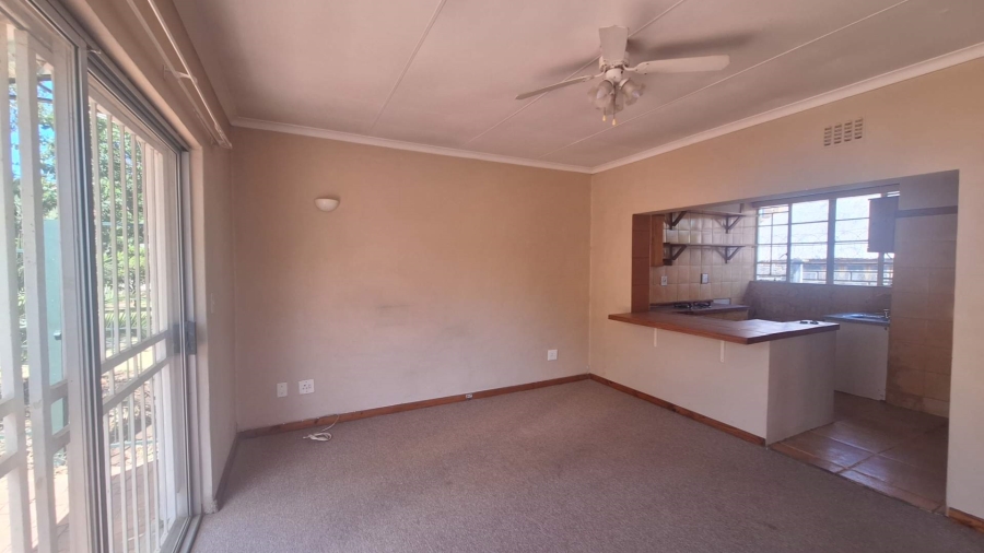 To Let 1 Bedroom Property for Rent in Discovery Gauteng