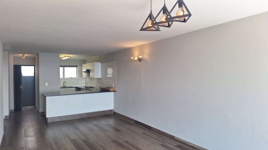 To Let 2 Bedroom Property for Rent in Northcliff Gauteng