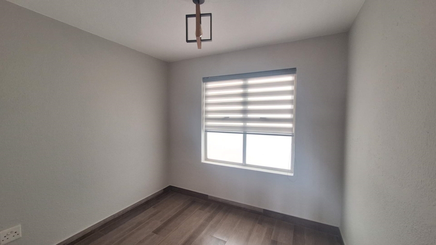 To Let 2 Bedroom Property for Rent in Northcliff Gauteng