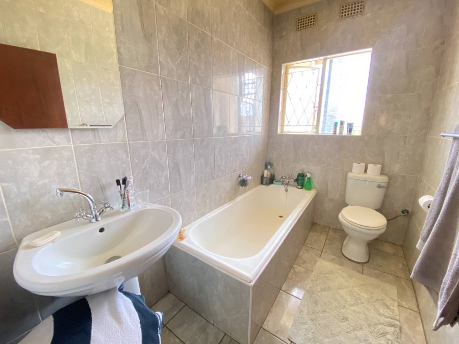 3 Bedroom Property for Sale in Alan Manor Gauteng