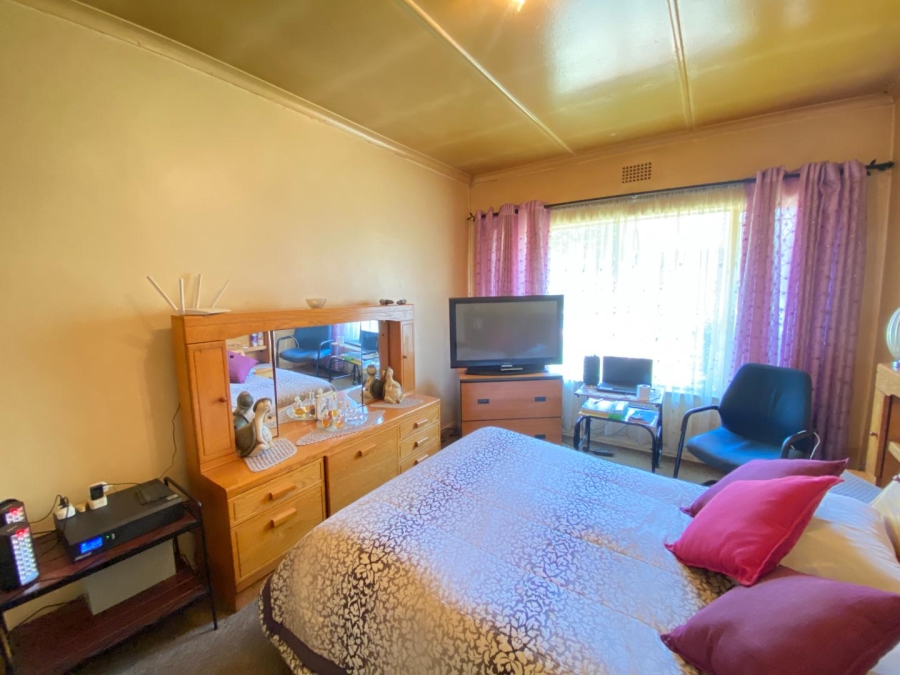 3 Bedroom Property for Sale in Alan Manor Gauteng