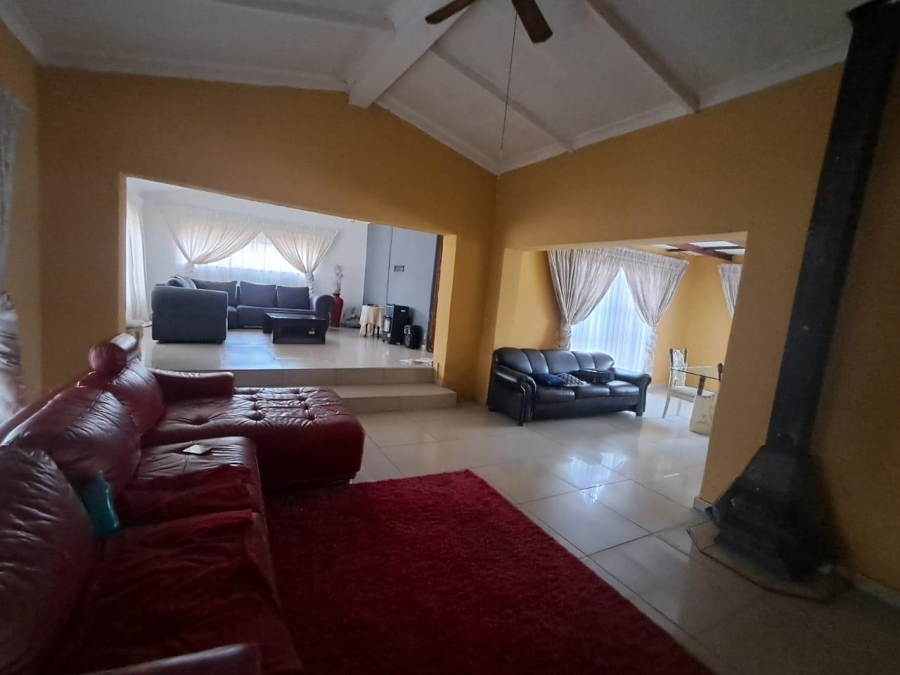 3 Bedroom Property for Sale in Estera Gauteng