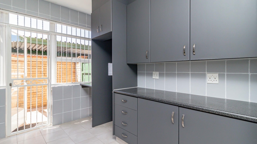 2 Bedroom Property for Sale in Benoni Central Gauteng