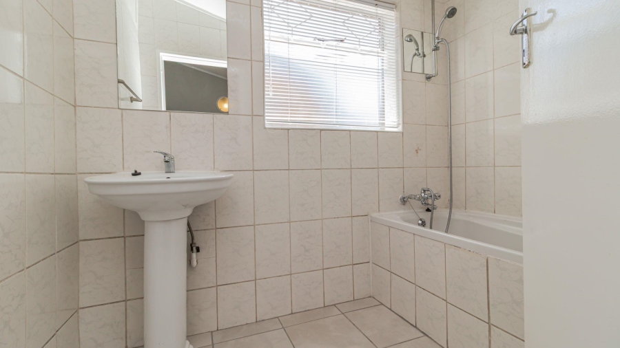 2 Bedroom Property for Sale in Benoni Central Gauteng