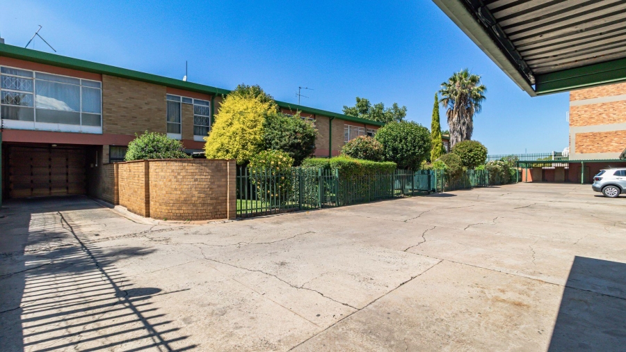 2 Bedroom Property for Sale in Benoni Central Gauteng