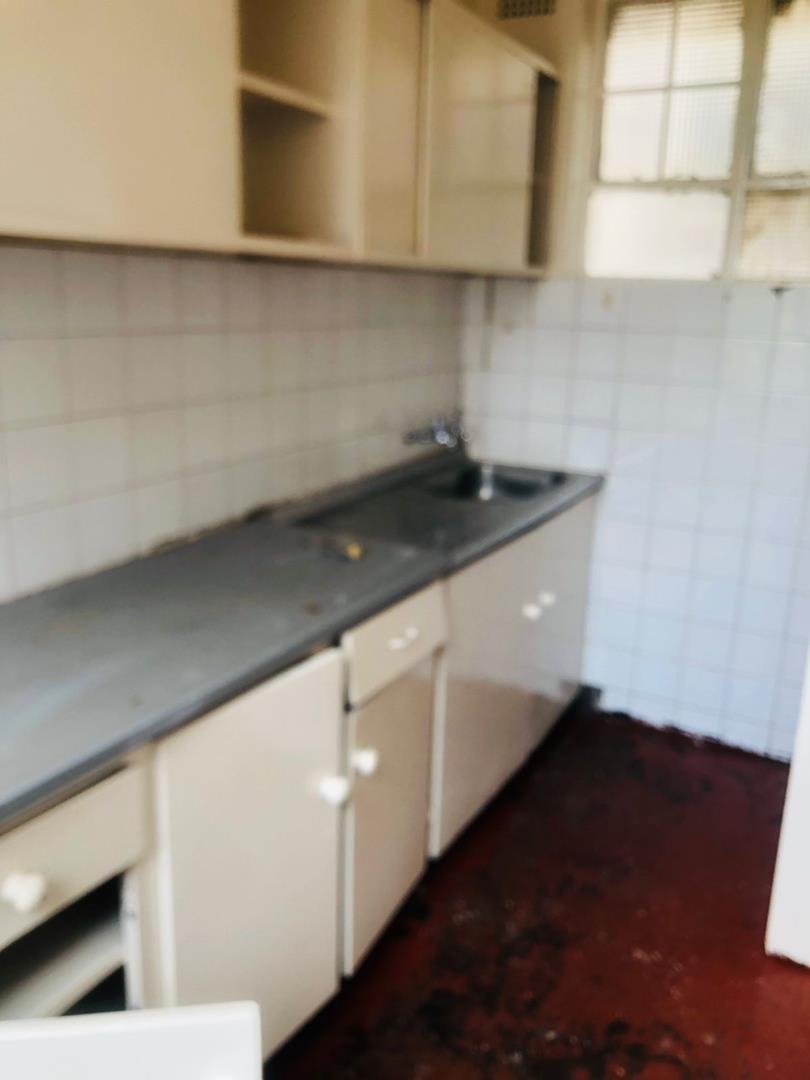 To Let 1 Bedroom Property for Rent in Berea Gauteng