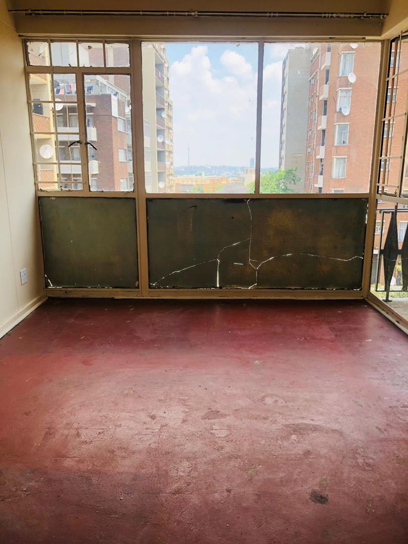 To Let 1 Bedroom Property for Rent in Berea Gauteng