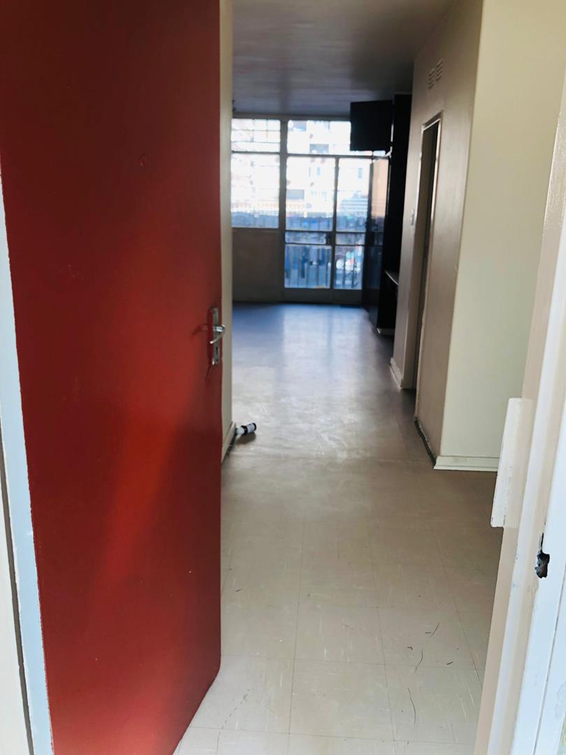 To Let 2 Bedroom Property for Rent in Hillbrow Gauteng