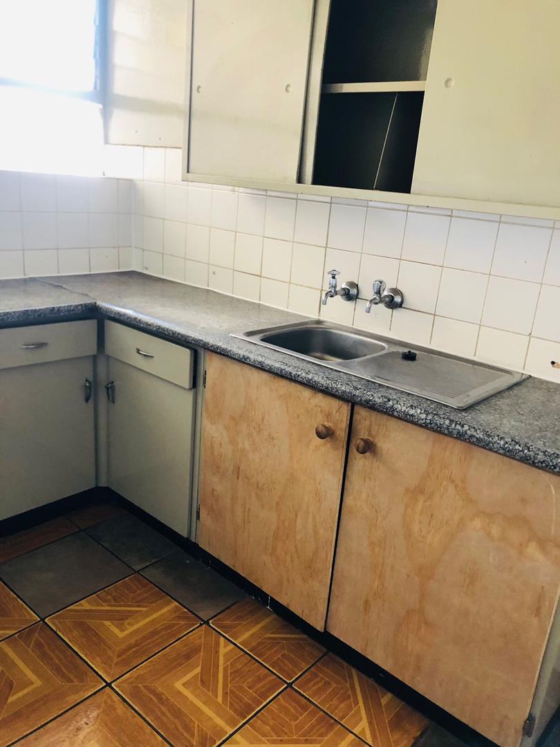 To Let 0 Bedroom Property for Rent in Hillbrow Gauteng