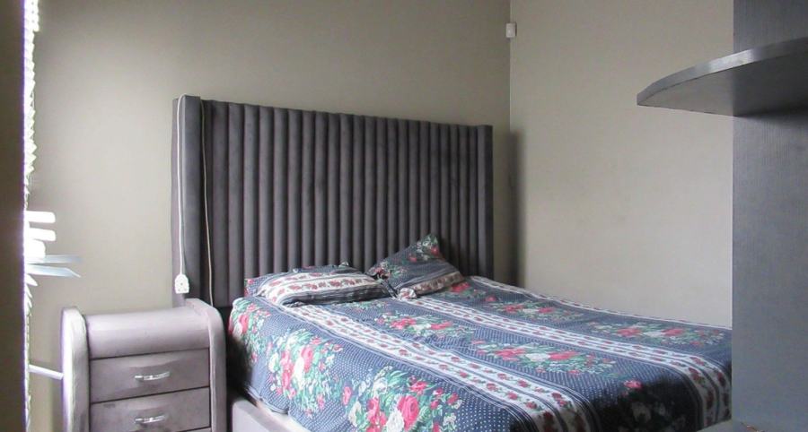 2 Bedroom Property for Sale in South Hills Gauteng