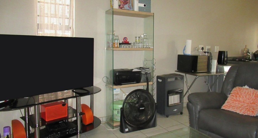 2 Bedroom Property for Sale in South Hills Gauteng