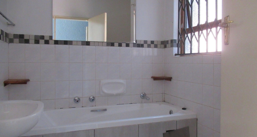 2 Bedroom Property for Sale in Glenvista Gauteng