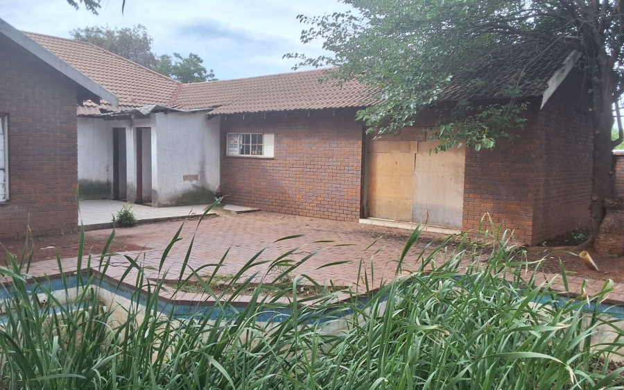 4 Bedroom Property for Sale in Palm Ridge Gauteng