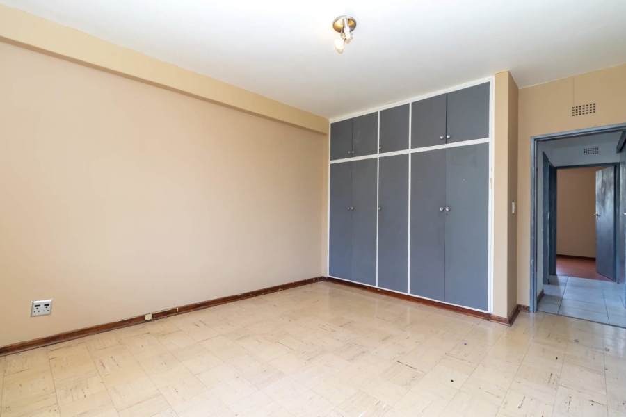 2 Bedroom Property for Sale in Florida Lake Gauteng