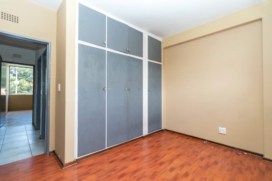 2 Bedroom Property for Sale in Florida Lake Gauteng