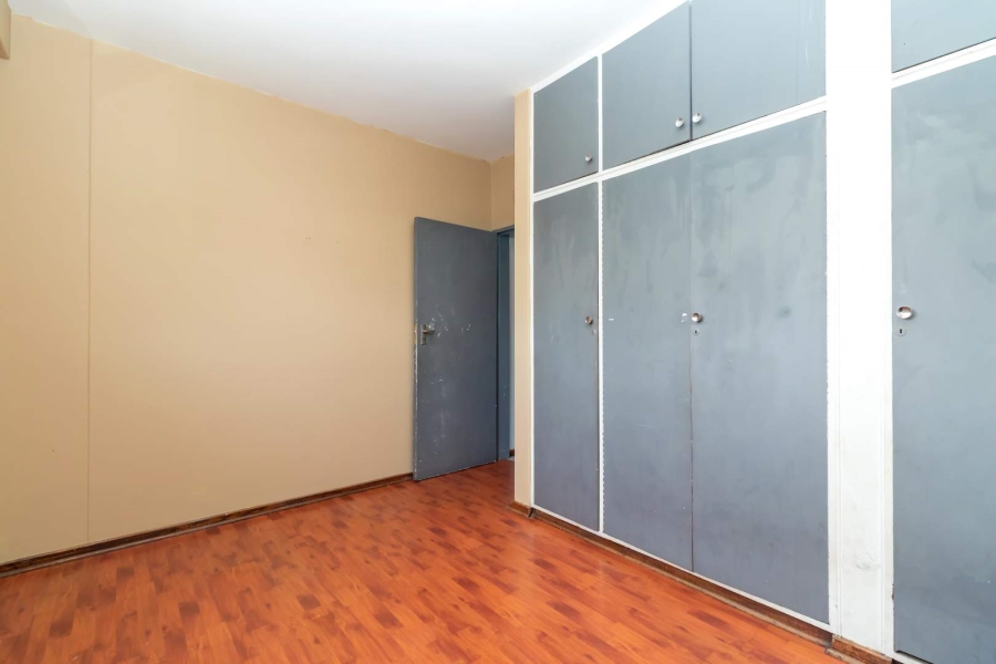 2 Bedroom Property for Sale in Florida Lake Gauteng