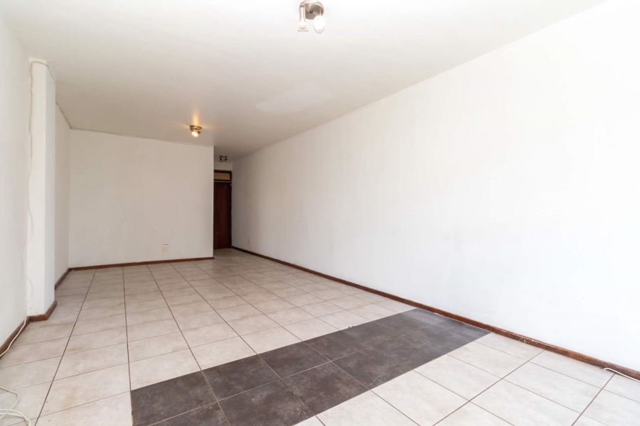 2 Bedroom Property for Sale in Florida Lake Gauteng