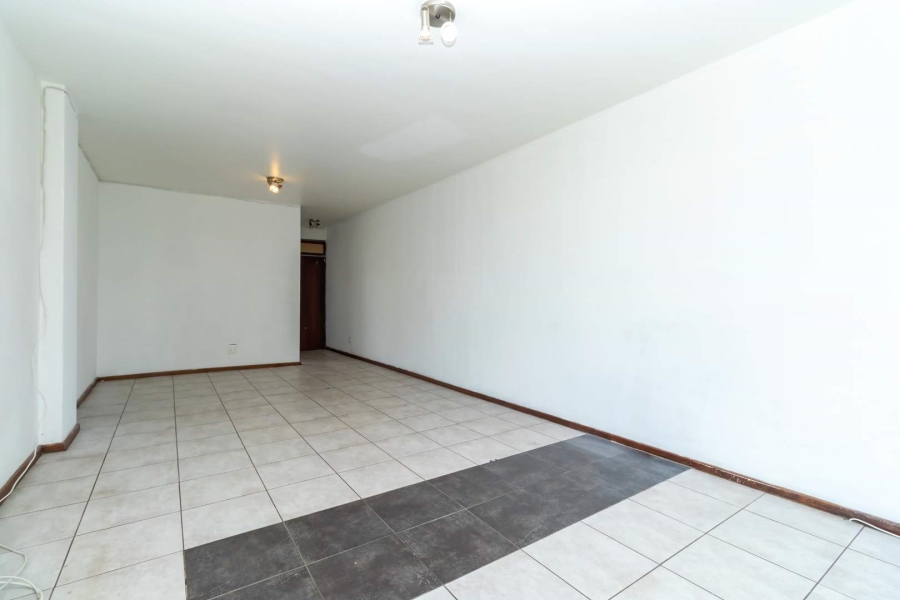 2 Bedroom Property for Sale in Florida Lake Gauteng