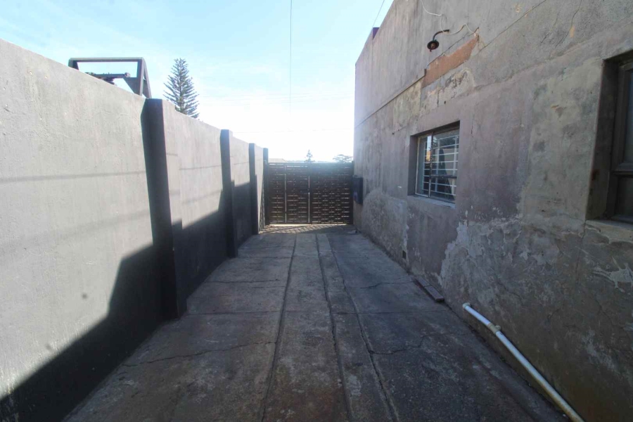 8 Bedroom Property for Sale in Newclare Gauteng