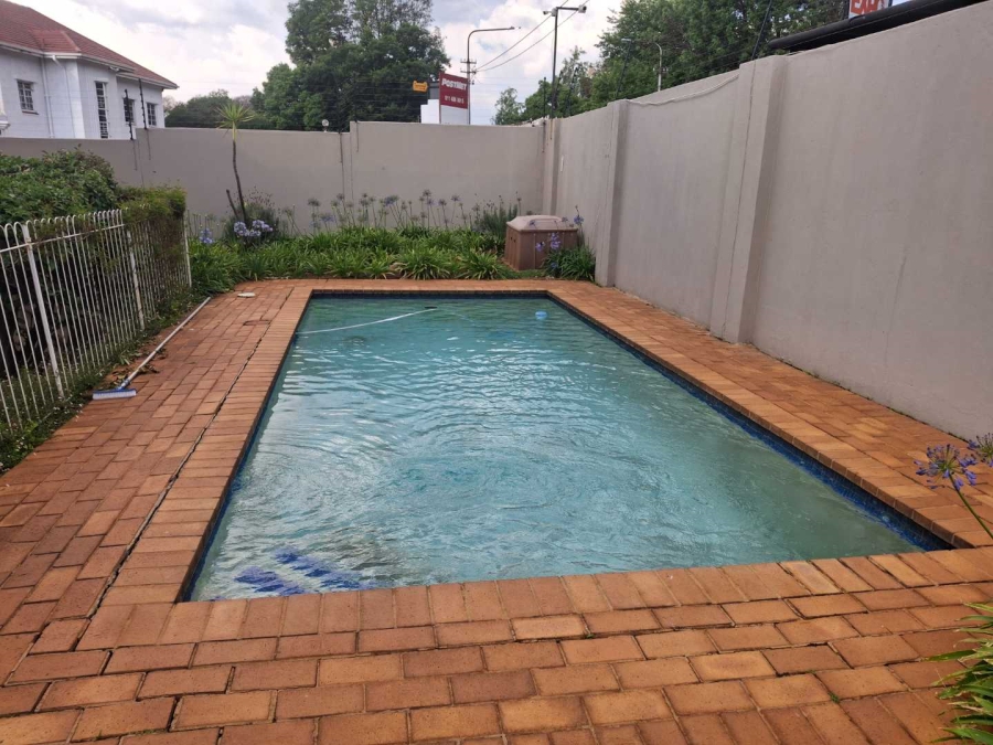To Let 3 Bedroom Property for Rent in Saxonwold Gauteng