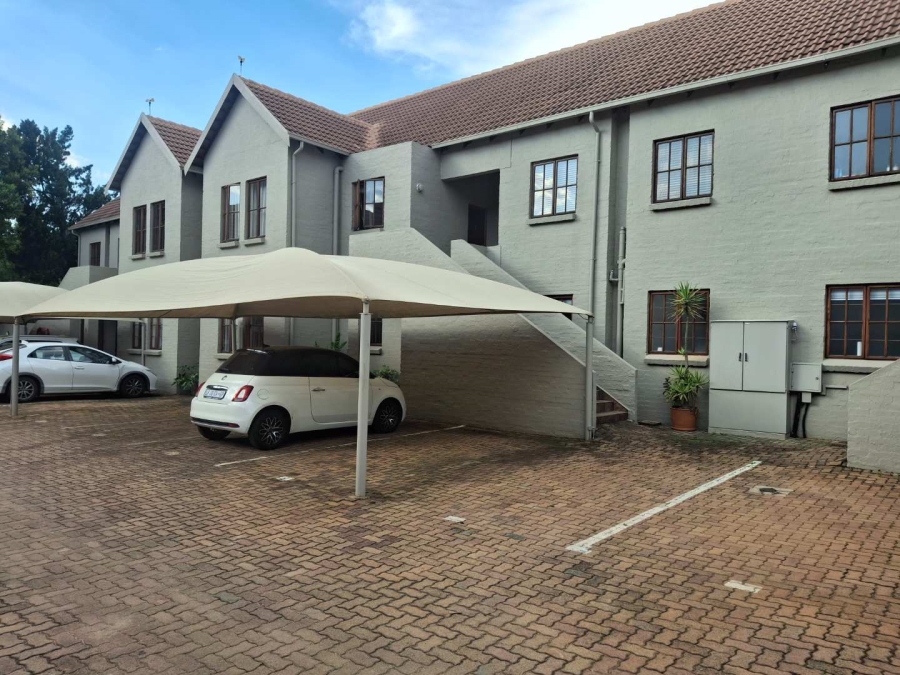 To Let 3 Bedroom Property for Rent in Saxonwold Gauteng