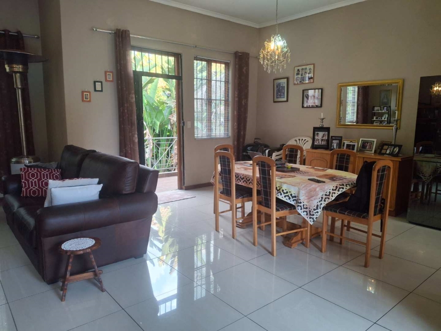 To Let 3 Bedroom Property for Rent in Saxonwold Gauteng