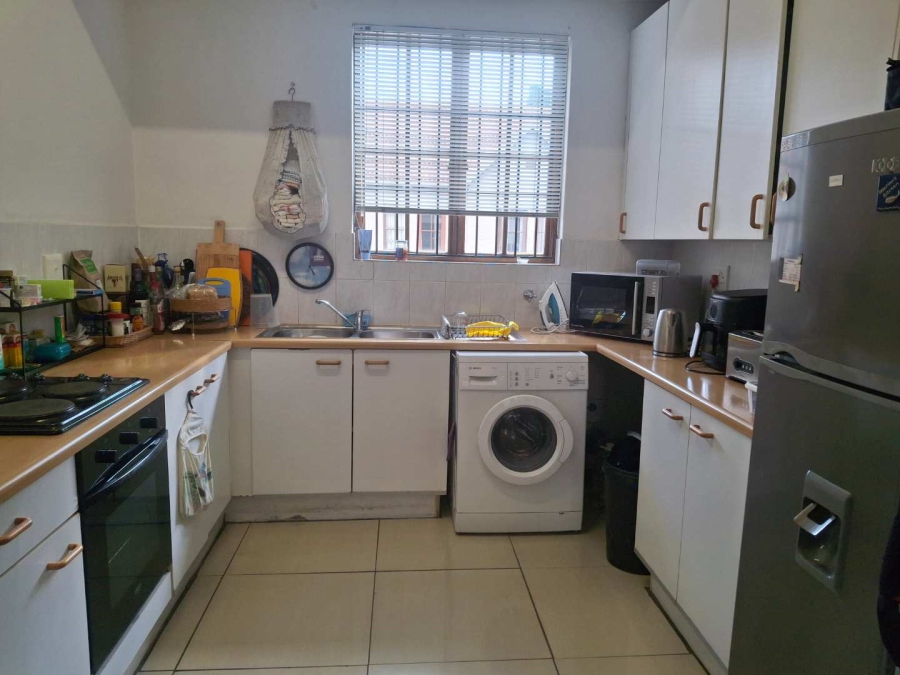 To Let 3 Bedroom Property for Rent in Saxonwold Gauteng