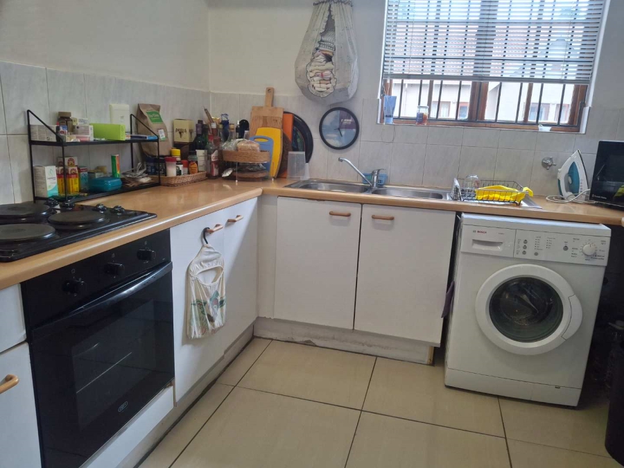 To Let 3 Bedroom Property for Rent in Saxonwold Gauteng
