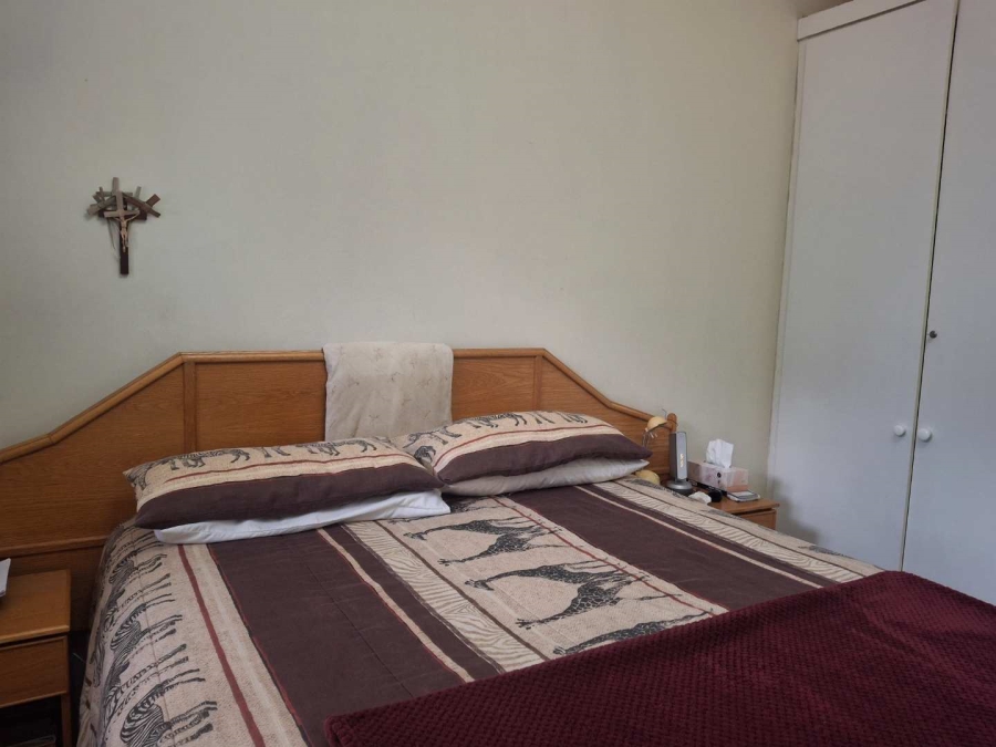 To Let 3 Bedroom Property for Rent in Saxonwold Gauteng