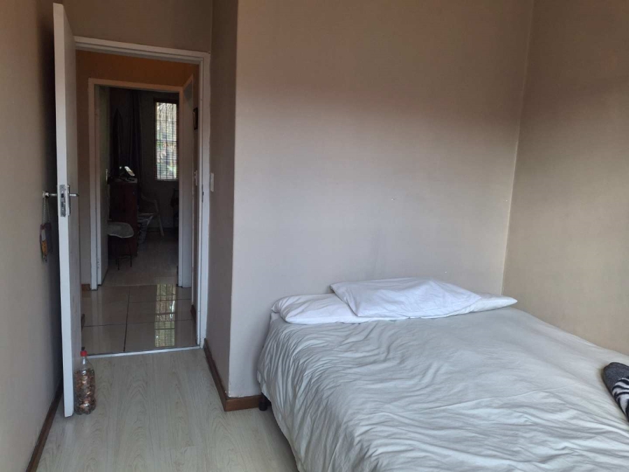 To Let 3 Bedroom Property for Rent in Saxonwold Gauteng