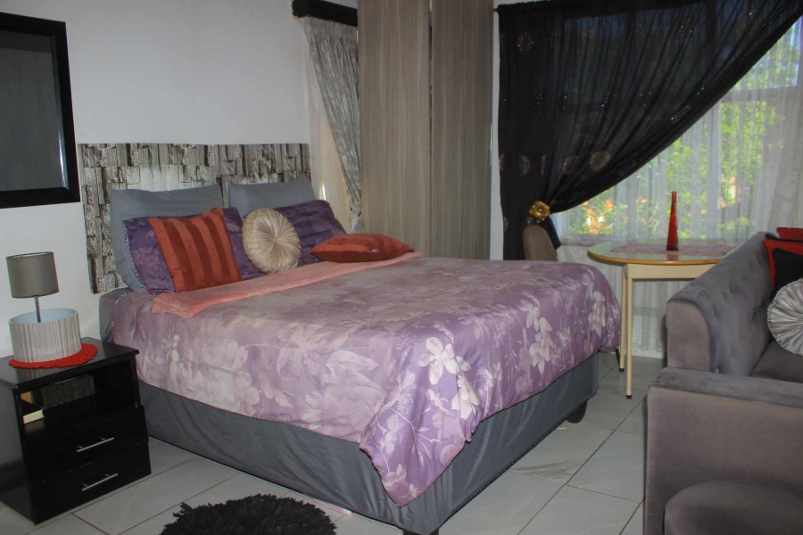 1 Bedroom Property for Sale in Pretoria West Gauteng