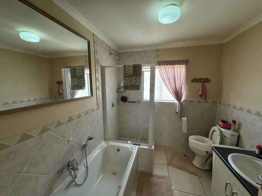 3 Bedroom Property for Sale in Randhart Gauteng