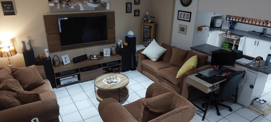 3 Bedroom Property for Sale in New Redruth Gauteng