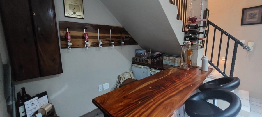 3 Bedroom Property for Sale in New Redruth Gauteng