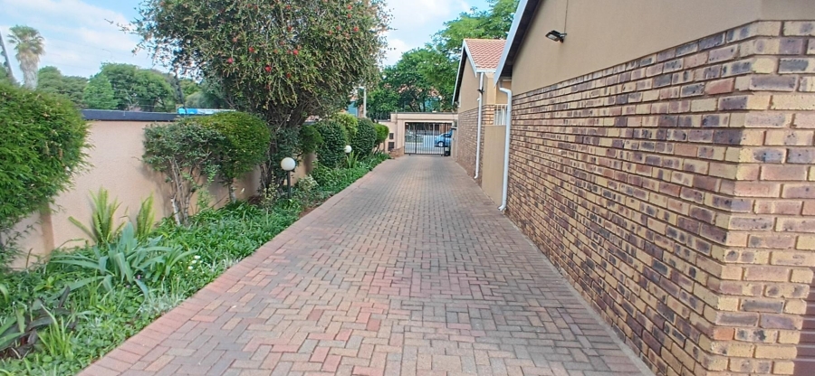 2 Bedroom Property for Sale in Sunward Park Gauteng