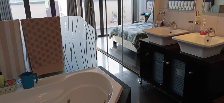 2 Bedroom Property for Sale in Sunward Park Gauteng