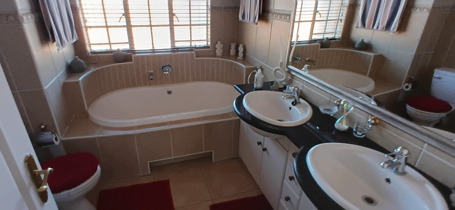 3 Bedroom Property for Sale in Libradene Gauteng