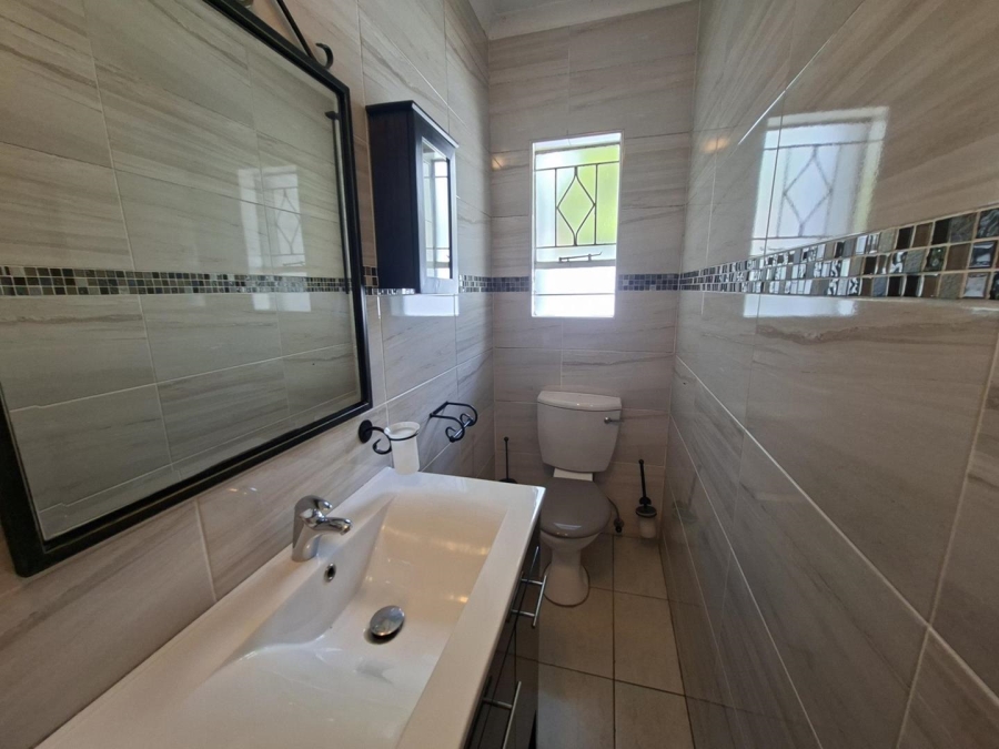 2 Bedroom Property for Sale in Buccleuch Gauteng