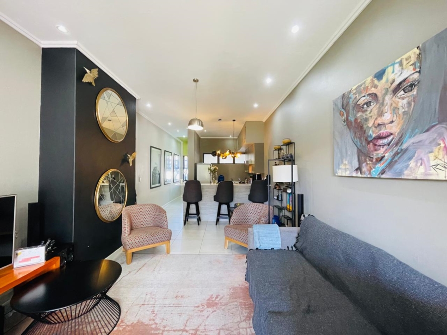 To Let 2 Bedroom Property for Rent in Morningside Gauteng